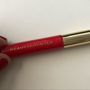 Beautycounter mini lipgloss Poppy Shimmer